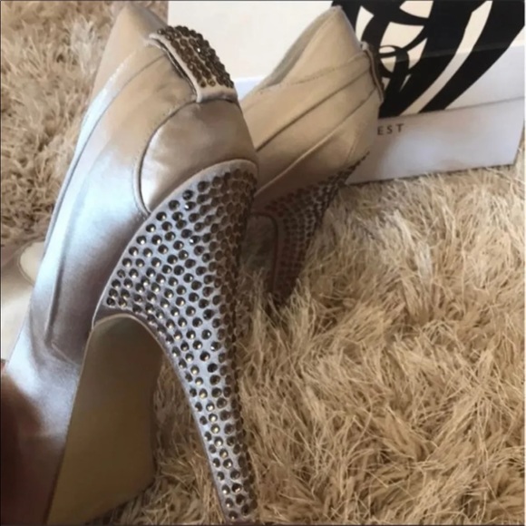NWOT NINE WEST HEELS 10 - Picture 5 of 8